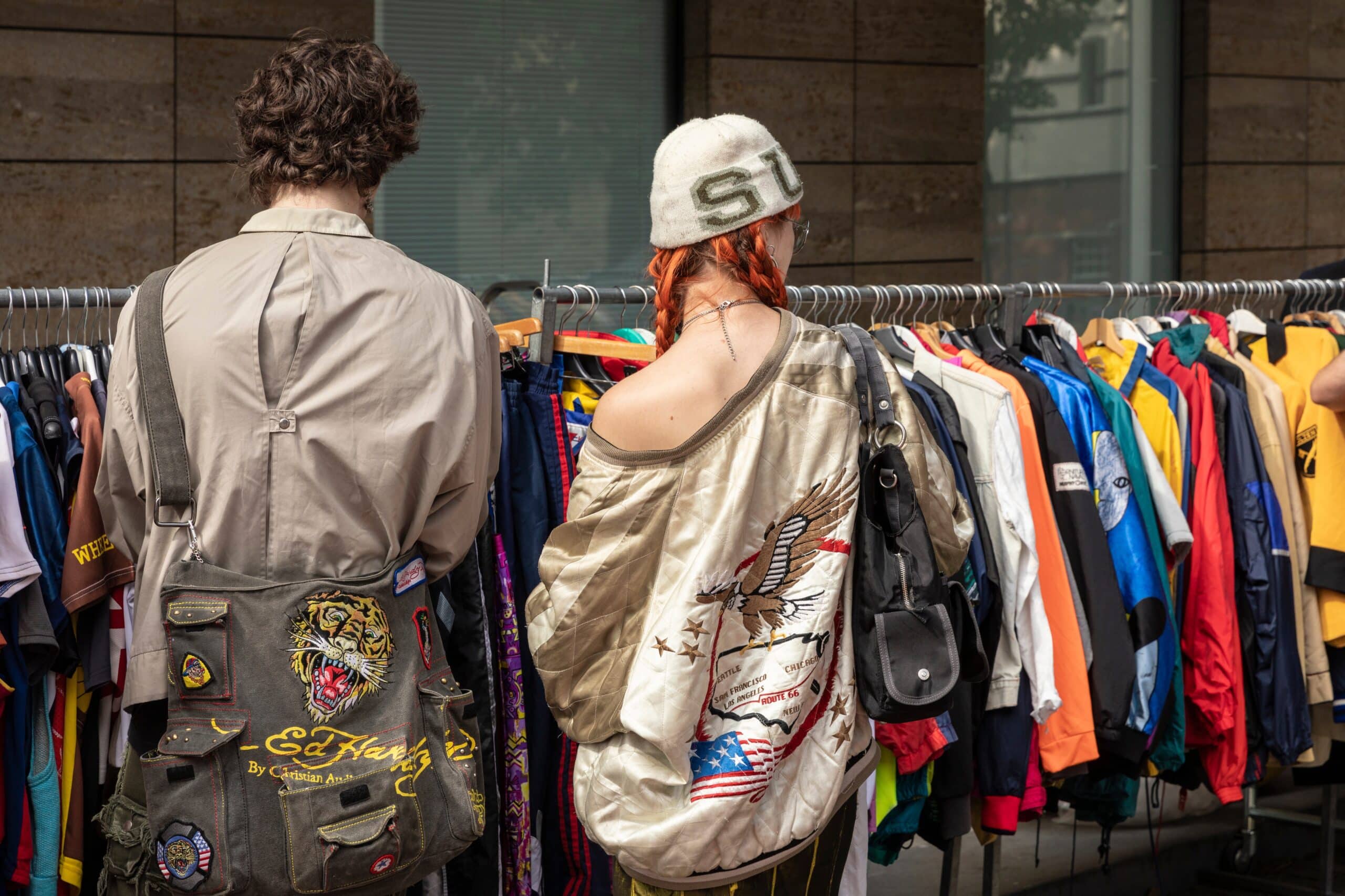 Best Times to Shop on Vinted and eBay for Fashion Lovers